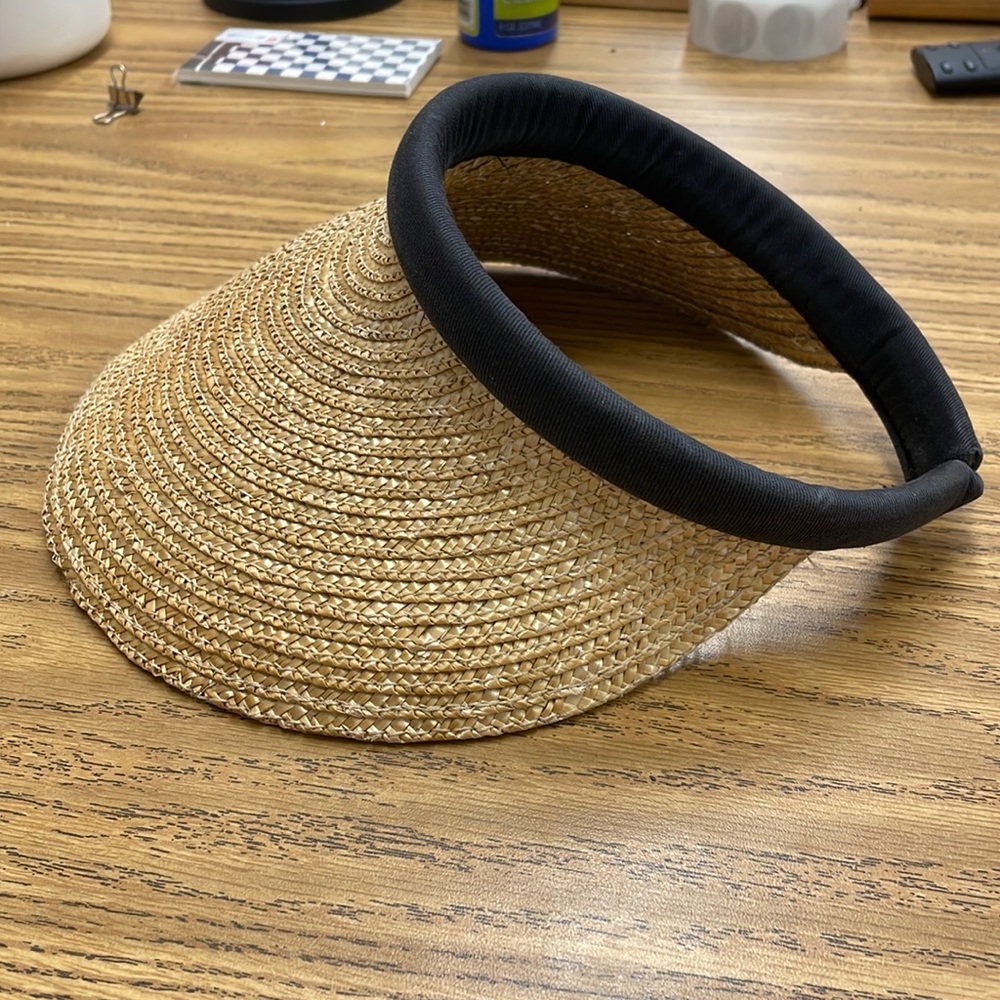 Straw visor / rattan